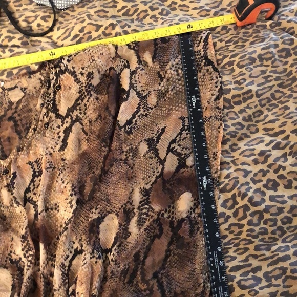 Brown & black reptile print semi  sheer cover up ,Tunic / Poncho like new - Picture 12 of 13
